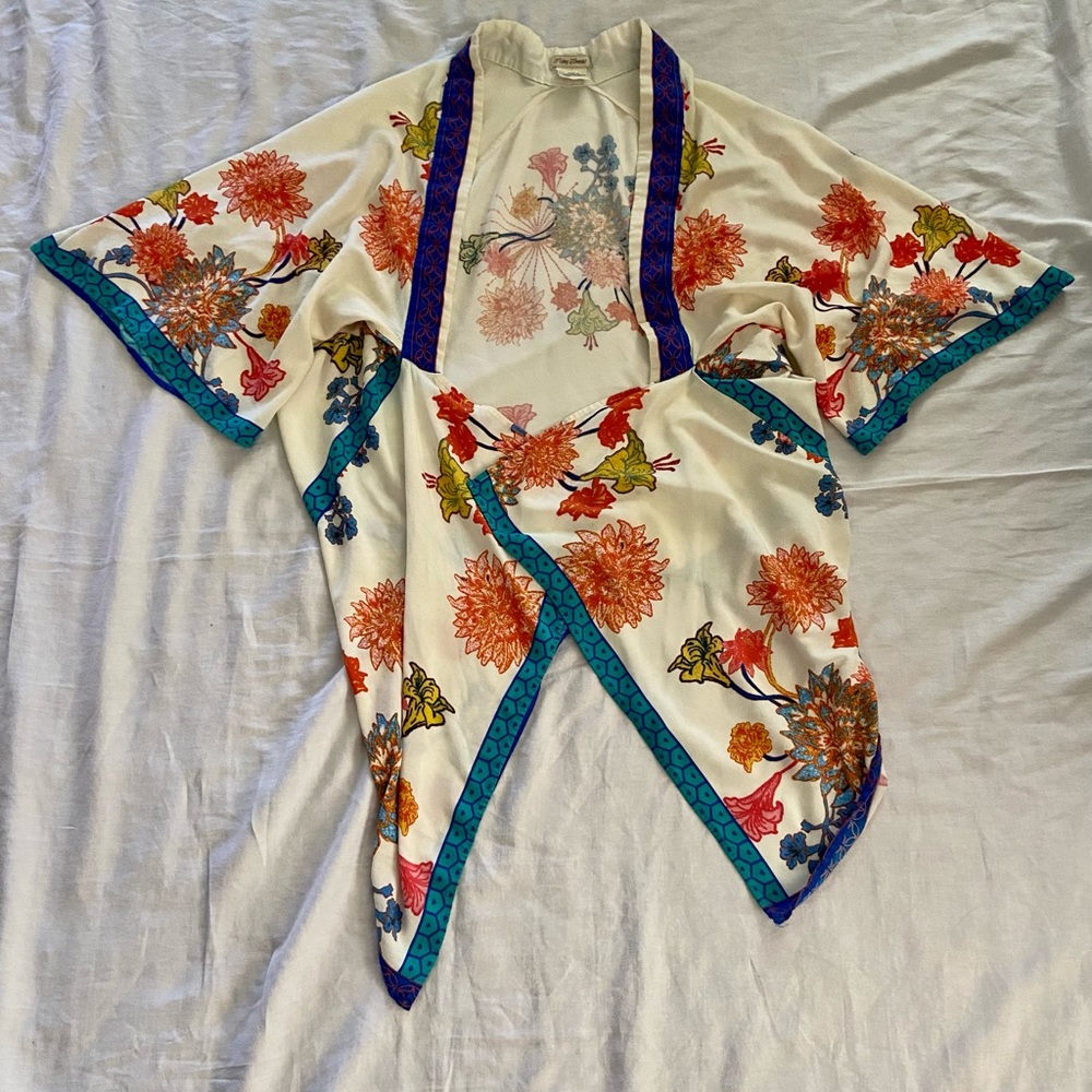 Flying Tomato floral Kimono S/M boho peasant flowy